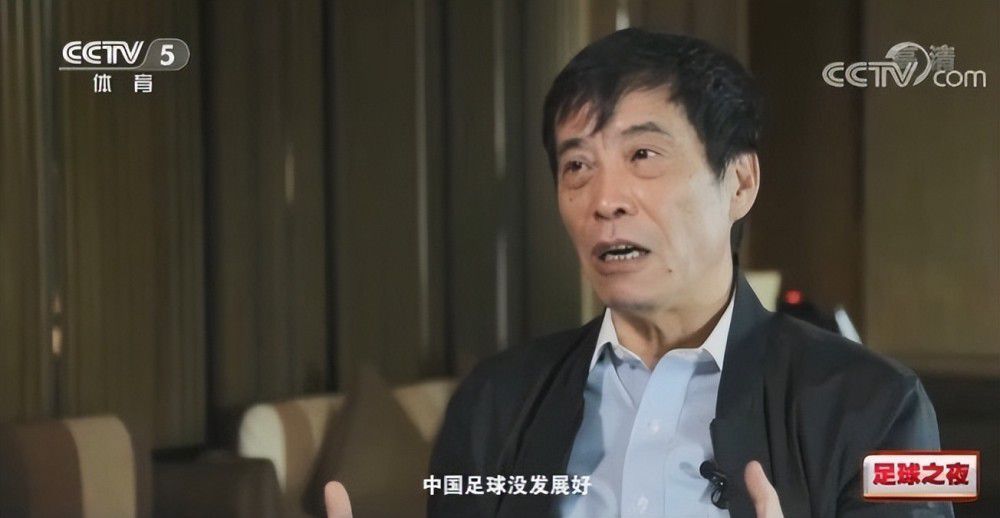 对于两个少年的关系，张子枫认为黎菲很想拯救他改变他，;就像戏里的意象西西弗的石头，最后张辰浩变成了她心里一块扔不下的石头；张宥浩解读两人的关系中有很多美好又残酷的因素，;就像片名一样，‘再见少年’是我们对我们的年少时光不后悔，都选择了勇敢地承担